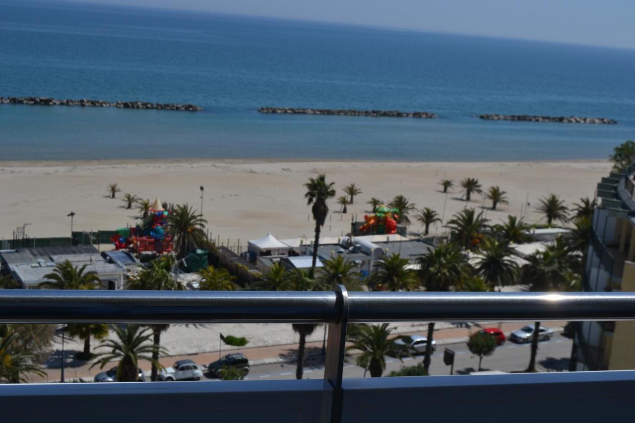 Fronte Mare Panoramico San Benedetto Apartment Сан Бенедето дел Тронто Екстериор снимка