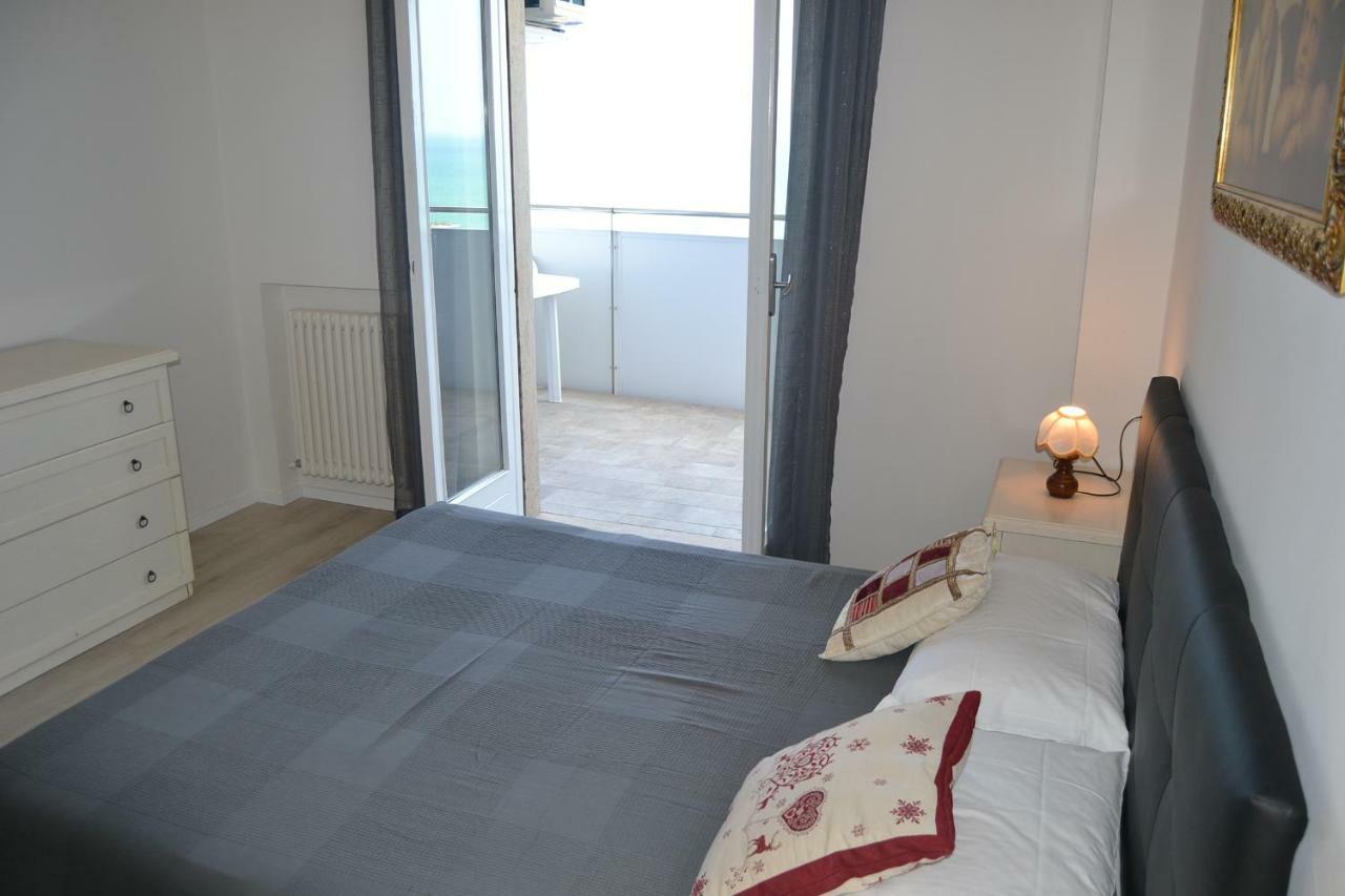 Fronte Mare Panoramico San Benedetto Apartment Сан Бенедето дел Тронто Екстериор снимка