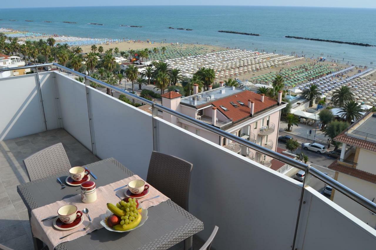 Fronte Mare Panoramico San Benedetto Apartment Сан Бенедето дел Тронто Екстериор снимка