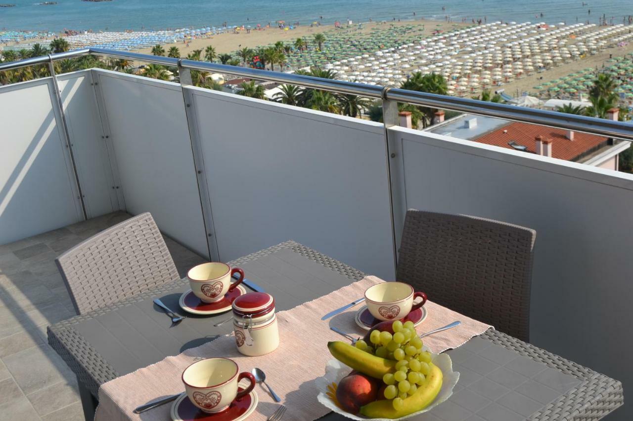 Fronte Mare Panoramico San Benedetto Apartment Сан Бенедето дел Тронто Екстериор снимка